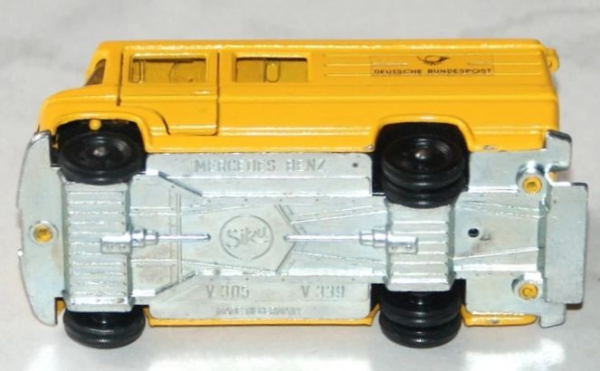 Siku Mercedes-Benz L 406 Posttruck 1970 V305 DieCast Model (9686)